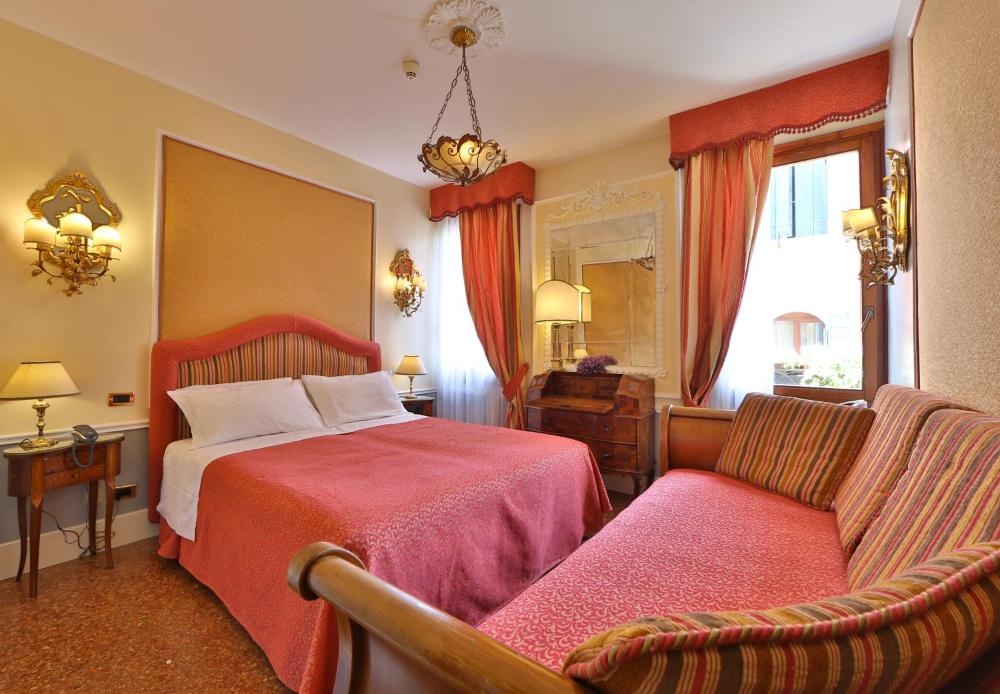 Hotel Arlecchino